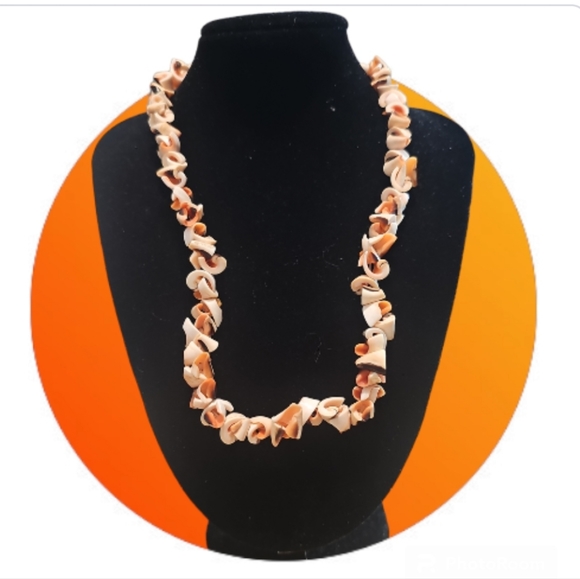 Vintage Cone Shell Necklace 1970s Hawaiian Boho Luxe Surfer Beach Chic Choker. - Picture 3 of 8